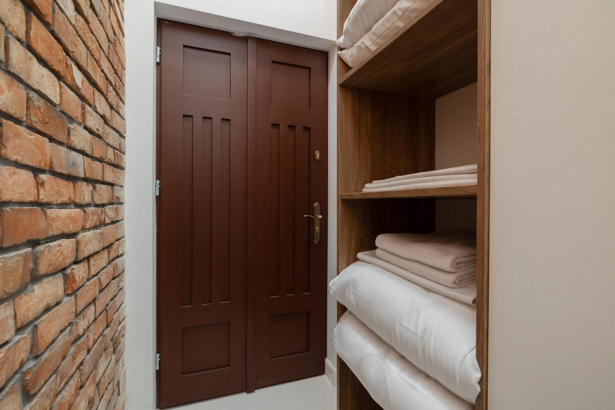 Dietla One Bedroom Apartments With Air Conditioning & Balcony By Noclegi Renters Krakau Exterior foto